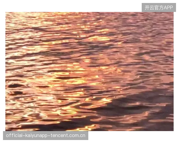 跳水选手入水零涟漪：极简哲学在日常中的落地之美